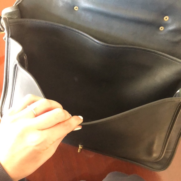 Vintage Coach Messenger Laptop Bag - Black Leather - Picture 5 of 12